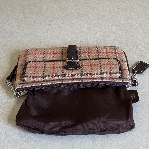 Coach wool wristlet. - Picture 7 of 16